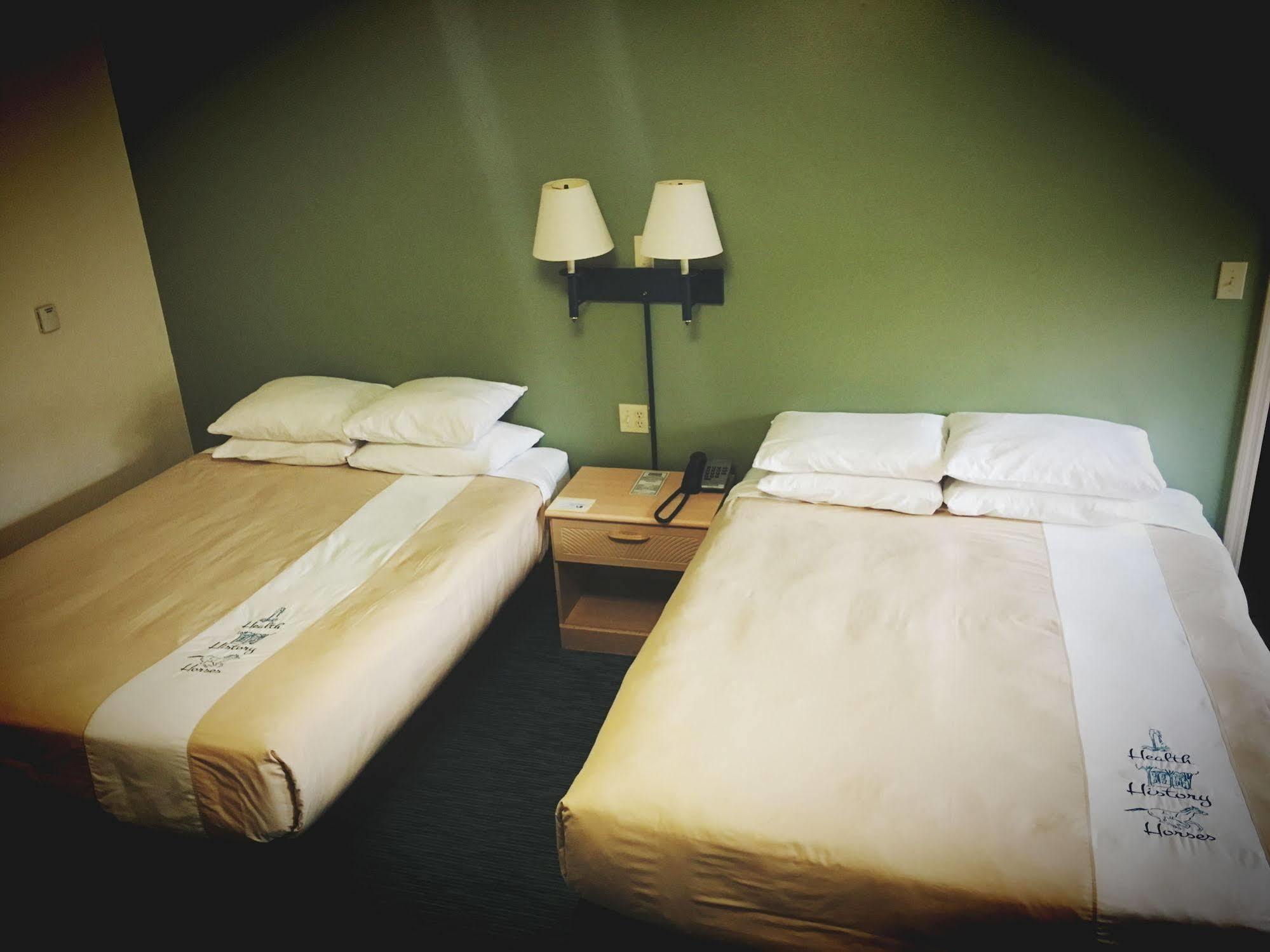 Bluebird Spa City Motor Lodge ซาราโทกาสปริงส์ ภายนอก รูปภาพ