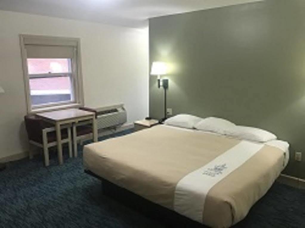 Bluebird Spa City Motor Lodge ซาราโทกาสปริงส์ ภายนอก รูปภาพ